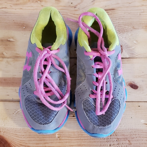 Under Armour girls sneakers size 1Y - Picture 2 of 8